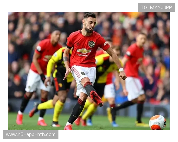 曼联定位球变化频出，布鲁诺一脚弧线球命中